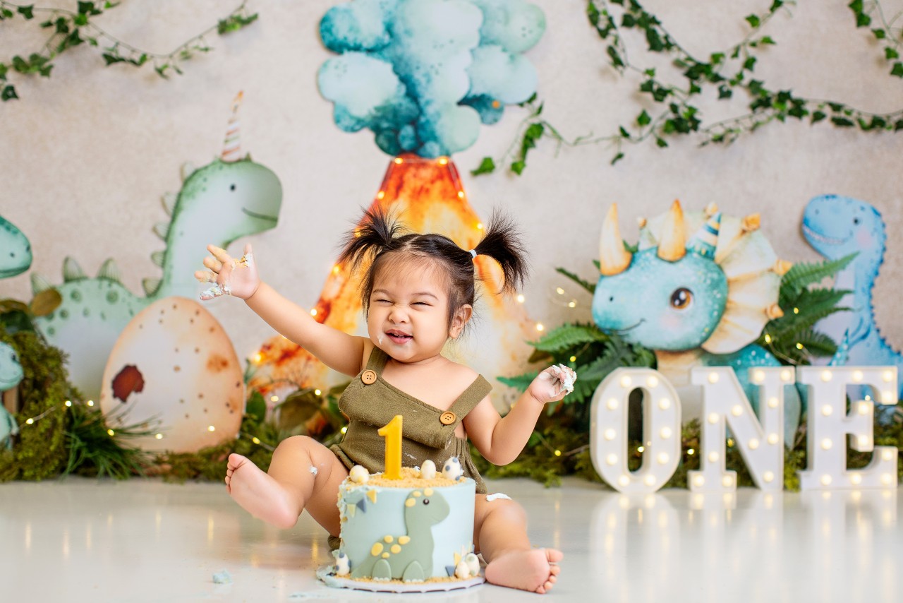 1 year old baby cake smash theme setup